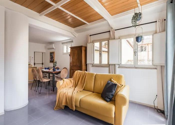 Apartamento The Rent - Two-bedroom With Terrace Near Trevi Fountain Roma