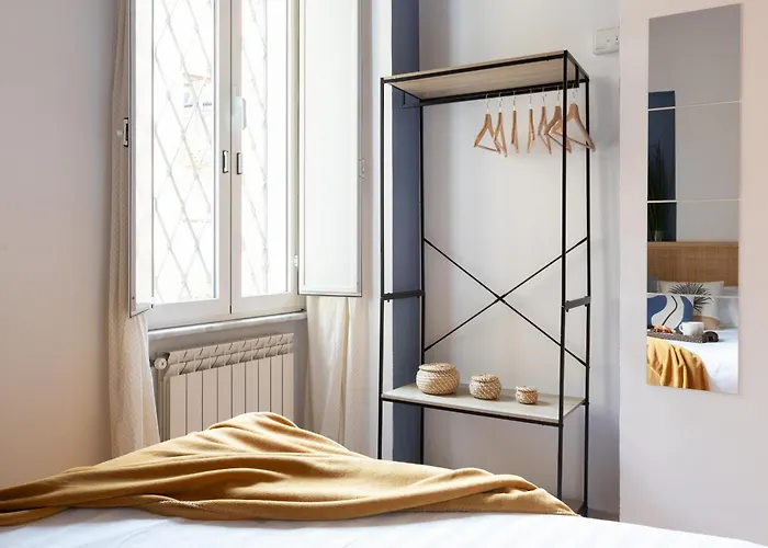 The Rent - Two-bedroom With Terrace Near Trevi Fountain *