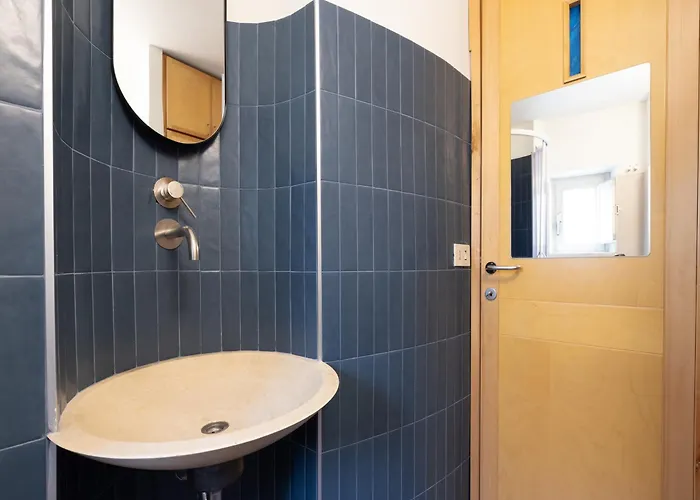 The Rent - Two-bedroom With Terrace Near Trevi Fountain *